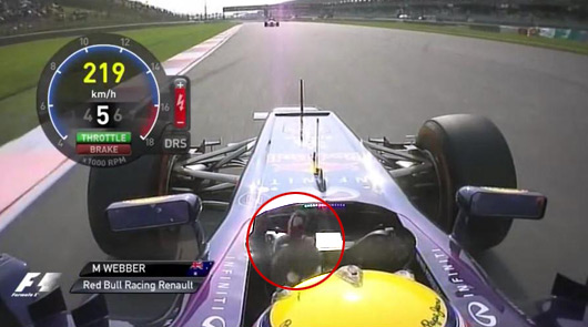 Mark Webber gives Sebastian Vettel the bird