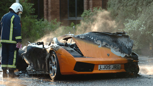 Lamborghini Gallardo up in flames