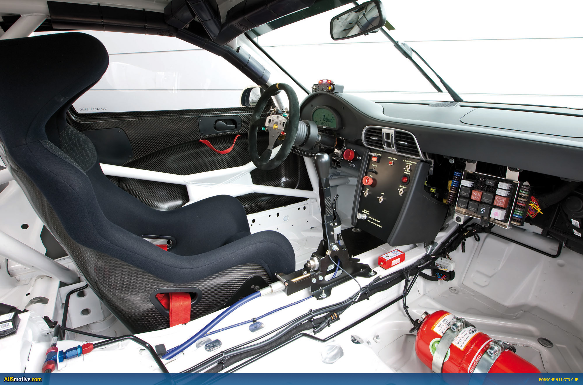 Porsche-911-GT3-Cup-07.jpg
