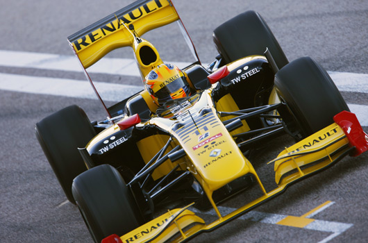 Robert Kubica tests Renault R30