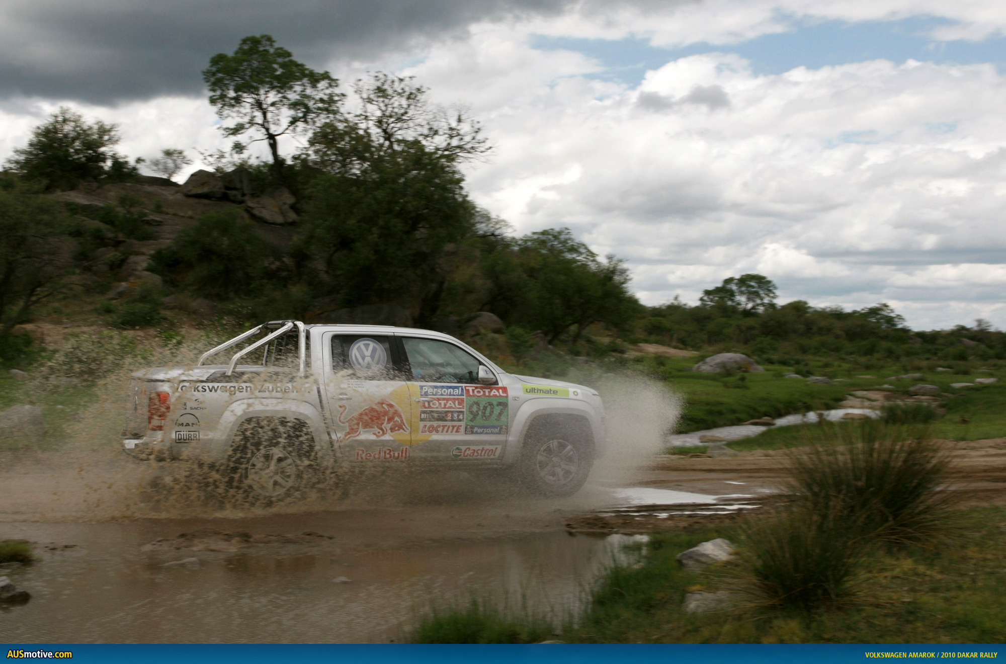 AUSmotive.com » Volkswagen Amarok at 2010 Dakar Rally