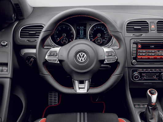 Volkswagen Golf GTI adidas