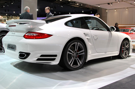 Porsche at AIMS 2011