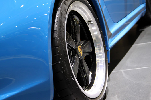 Porsche at AIMS 2011