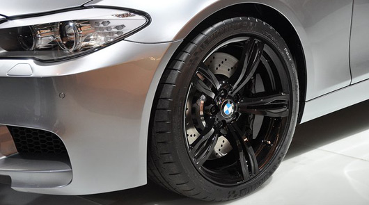 BMW M5 (F10)