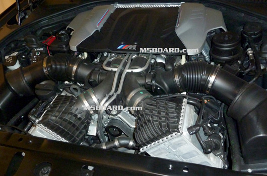 BMW M5 engine bay