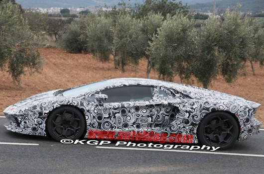 Lamborghini Aventador spied