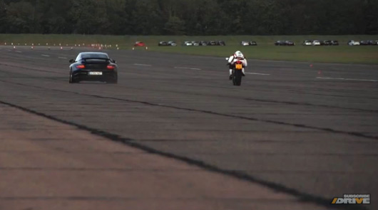 Porsche 911 GT2 RS v Ducati 1199 Panigale