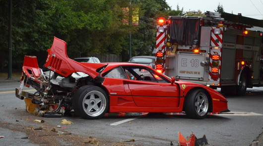 Ferrari F40 crash in Vancouver