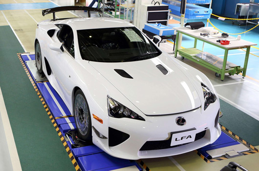 Final Lexus LFA rolls off production line
