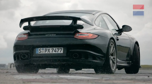 Porsche GT2 RS v Nissan Juke R