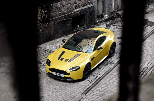 Aston Martin V12 Vantage S