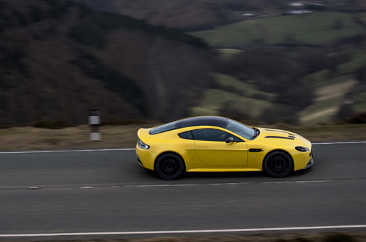 Aston Martin V12 Vantage S