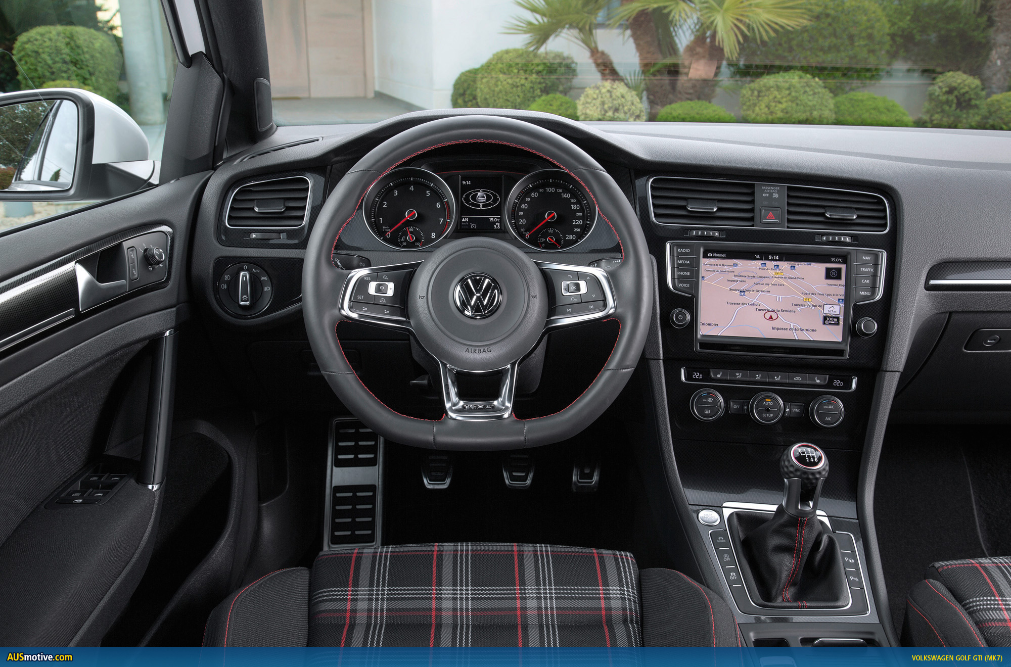 Ausmotive Com Volkswagen Golf Vii Gti In Detail